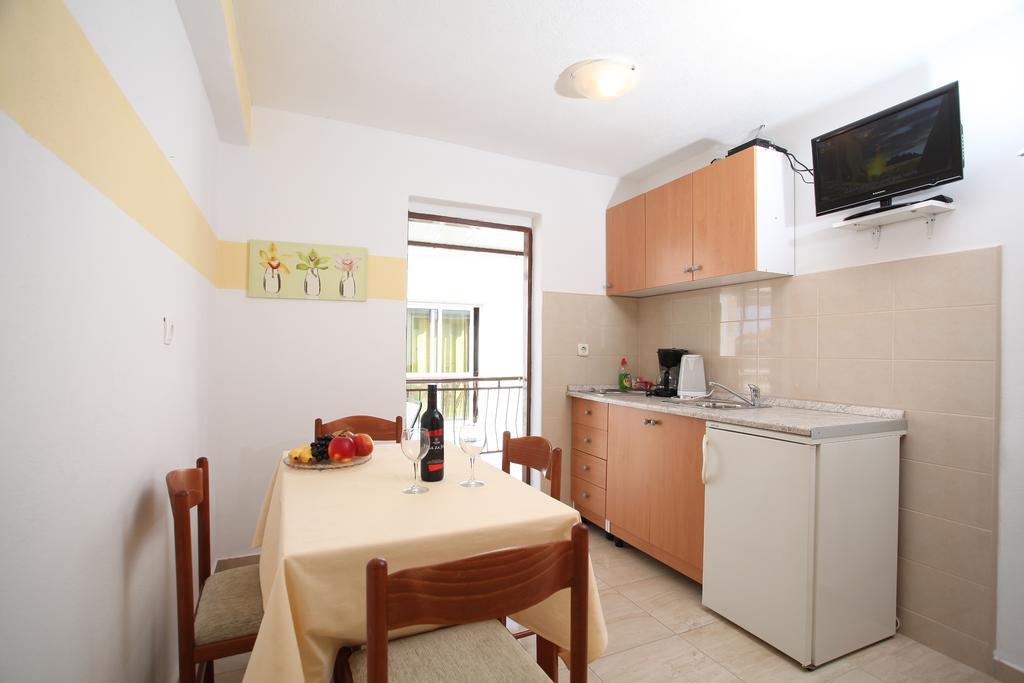 Apartments Kovacic Макарська Номер фото