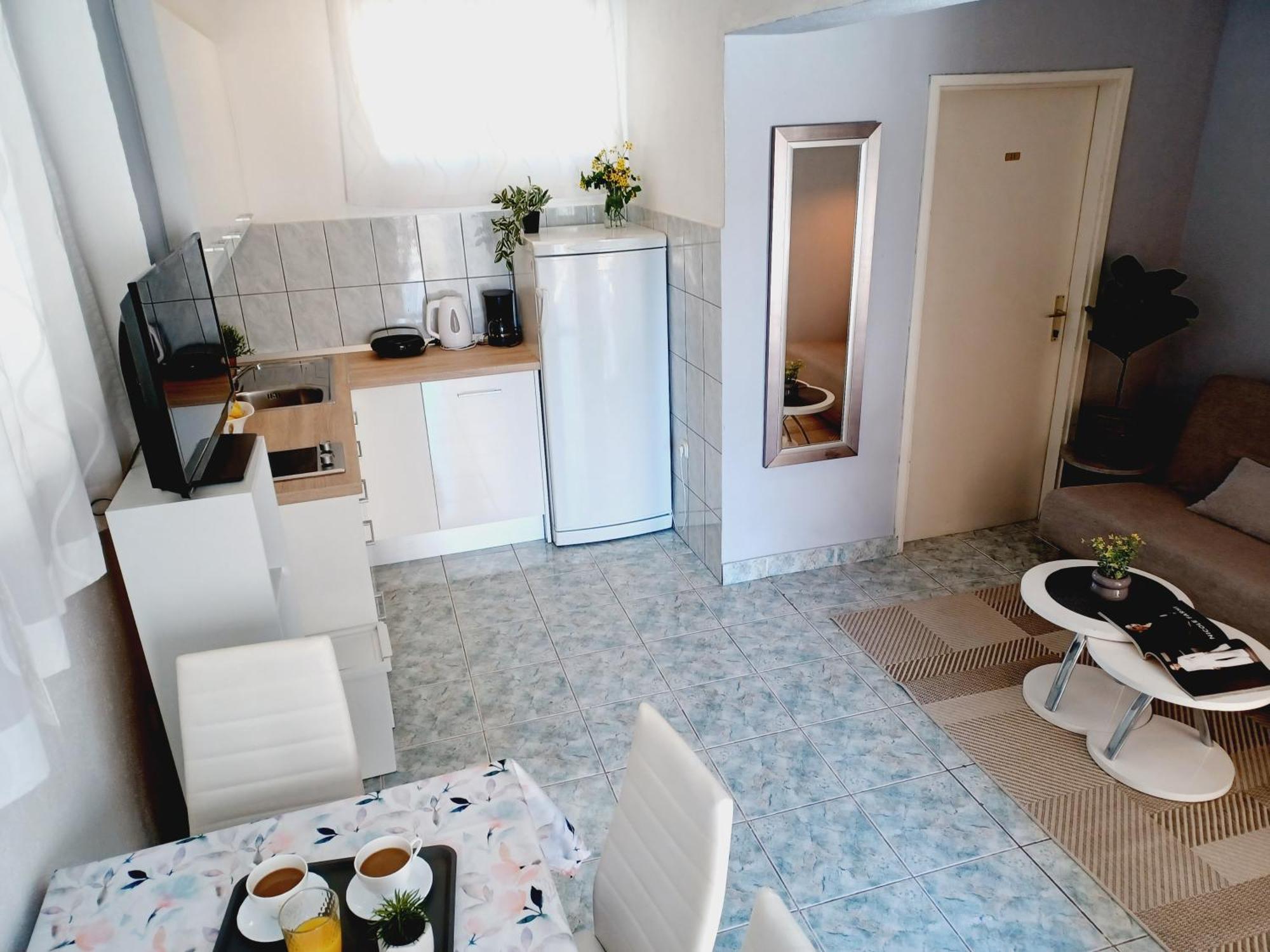 Apartments Kovacic Макарська Екстер'єр фото