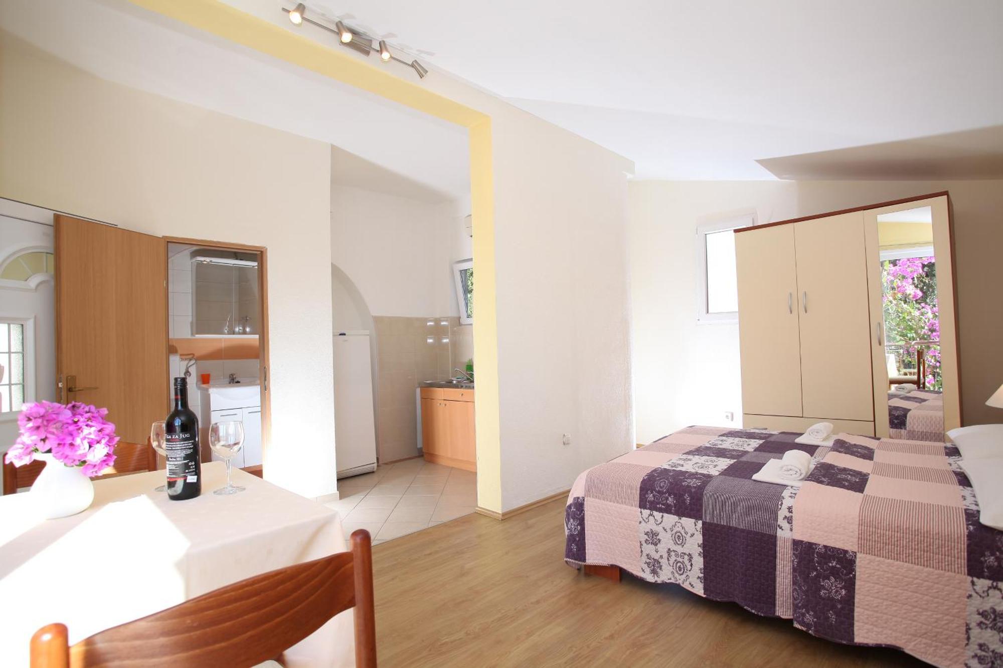 Apartments Kovacic Макарська Номер фото