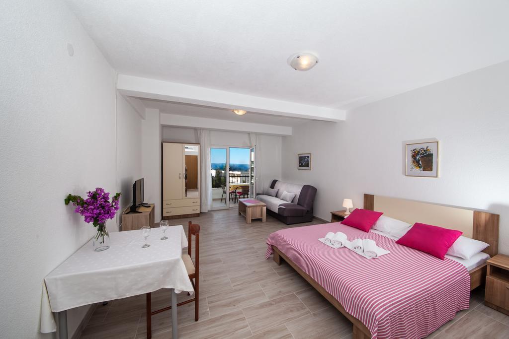 Apartments Kovacic Макарська Екстер'єр фото